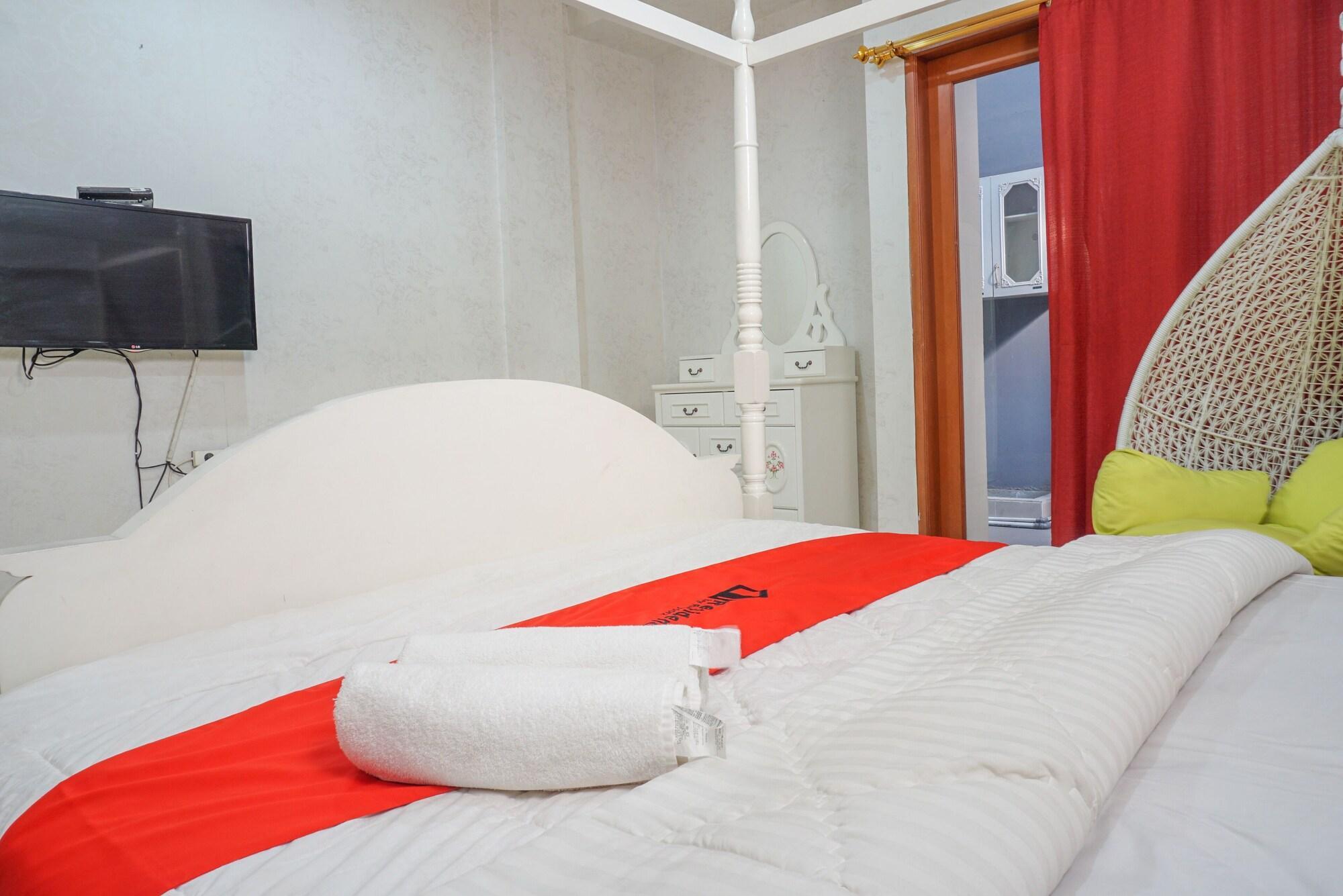 Hotel Reddoorz Near Kemang Square Jakarta Exterior foto