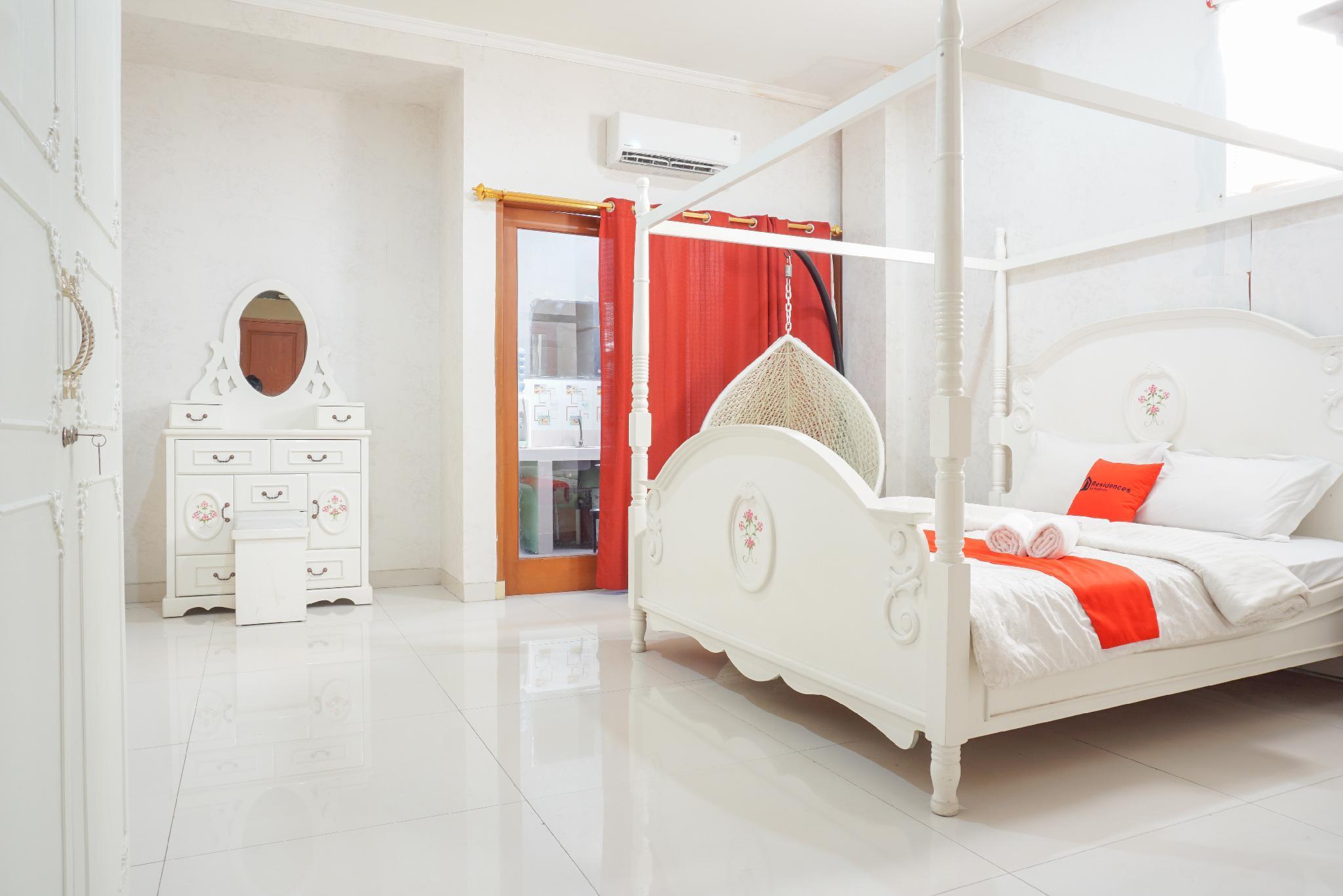 Hotel Reddoorz Near Kemang Square Jakarta Exterior foto